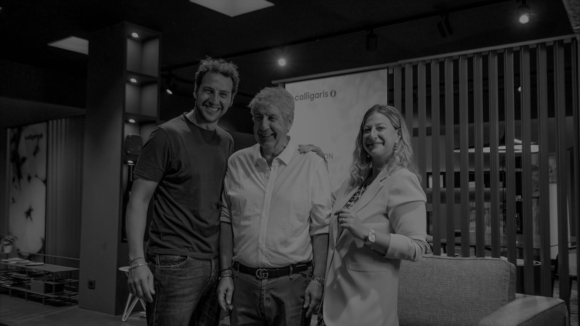 La famiglia Di Prima nello showroom Abitare Via Emilia